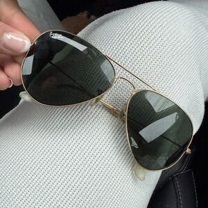 Ray-Ban Gold Frame Aviator Sunglasses with Green Lenses